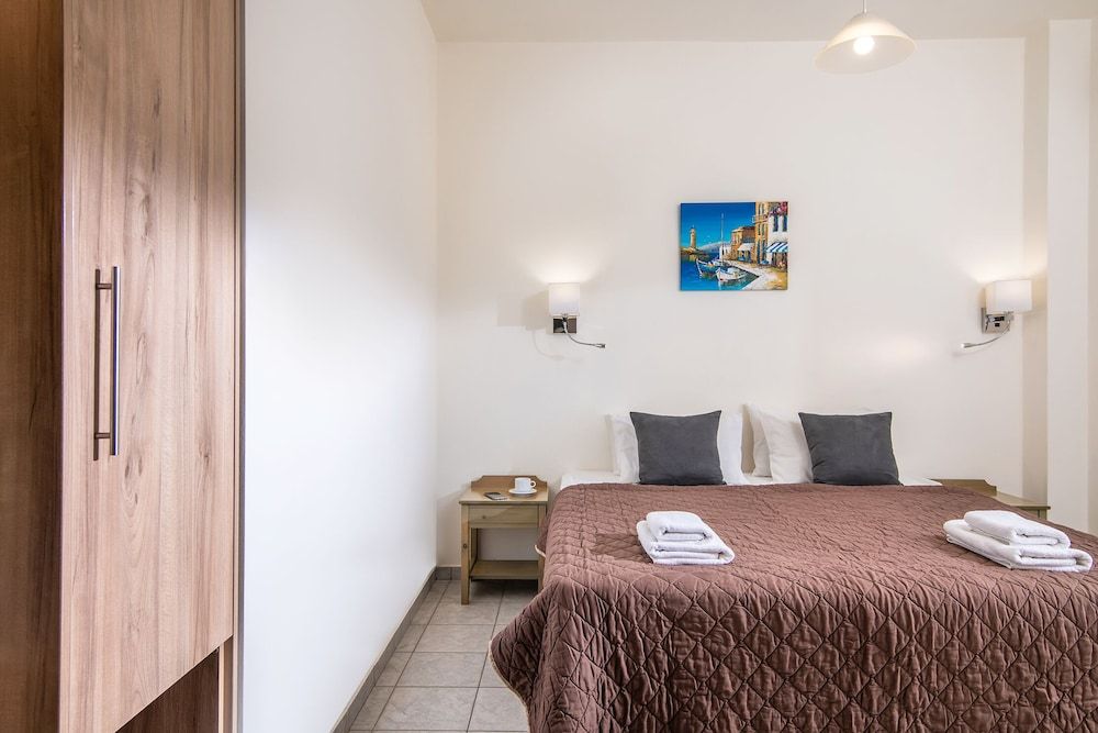 Basic Double Room