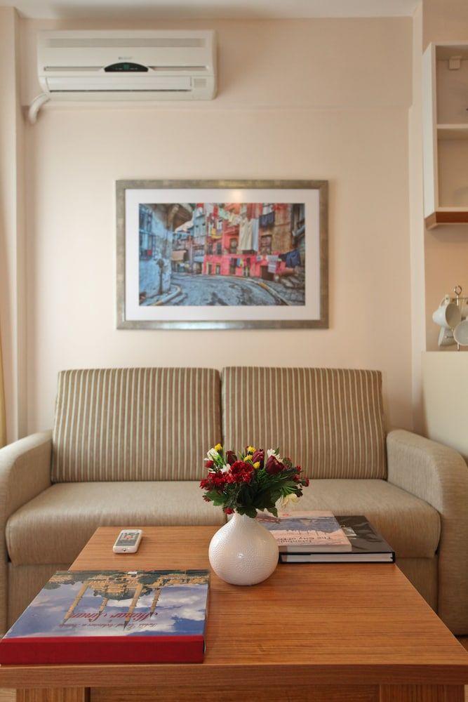 undefined Three Apples Suites and Hotel 5