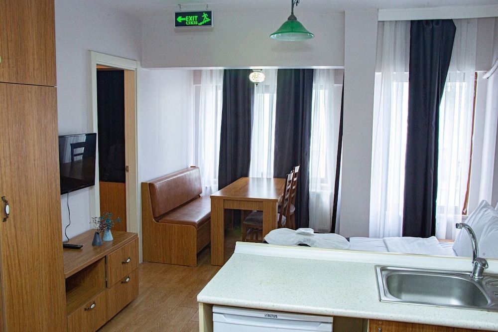 undefined Three Apples Suites and Hotel 4