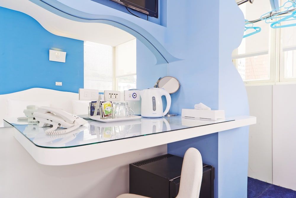 Forever Inn Standard Twin Room 11