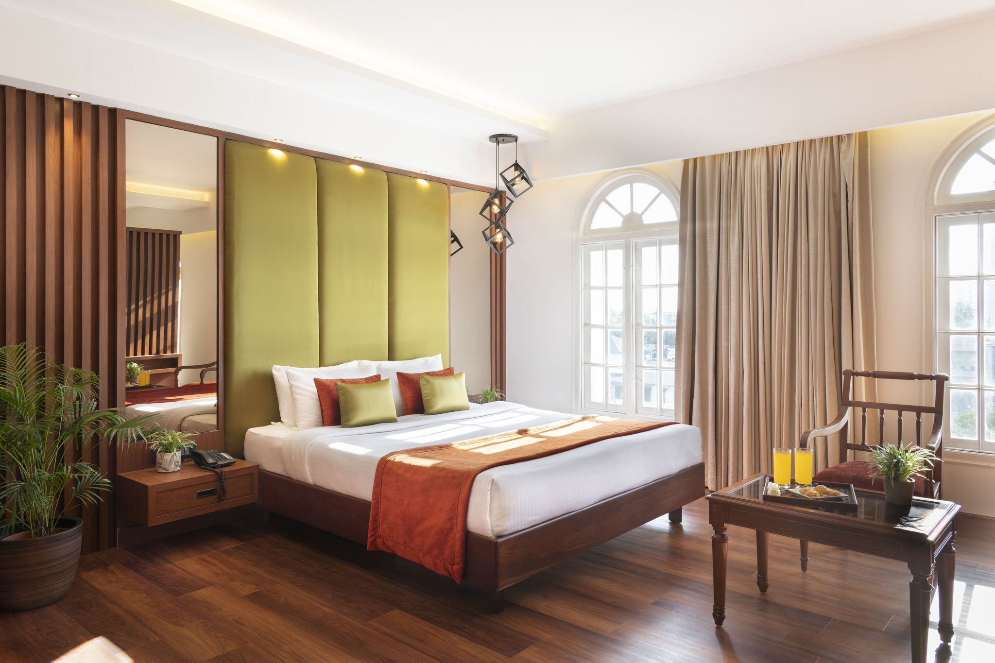 The Avenue Center Hotel Suite Room