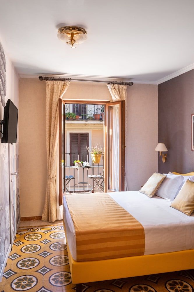 Hotel Piazza Di Spagna Standard Double Room 2