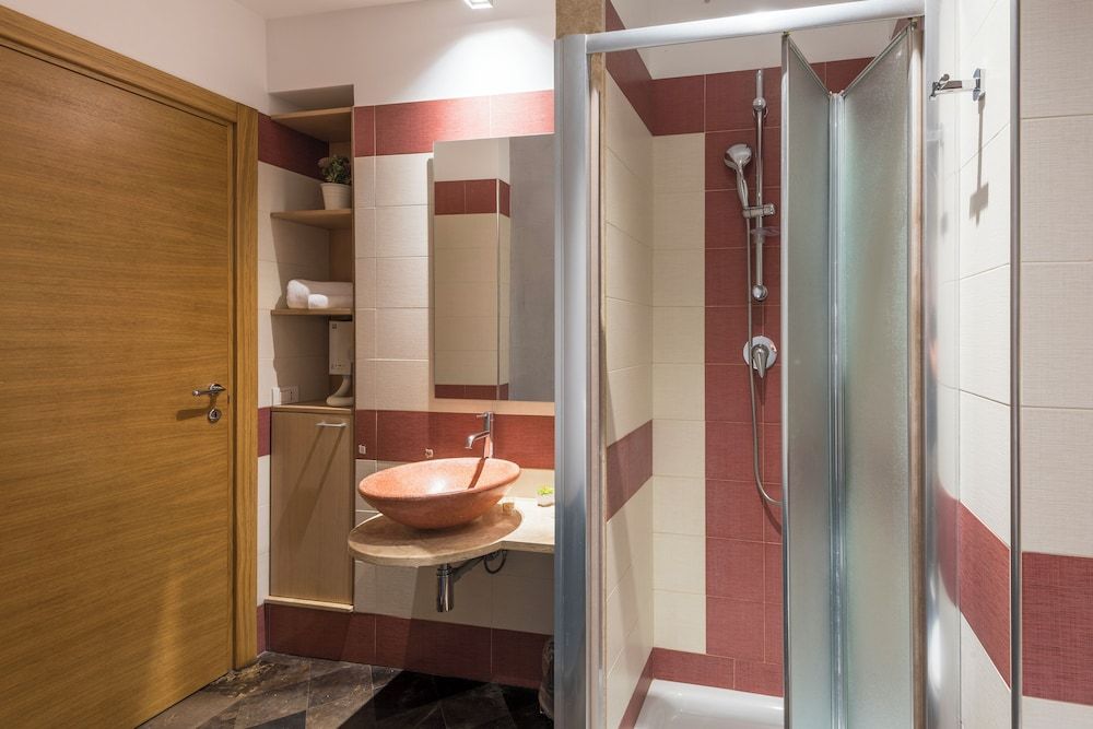 Vittorio Veneto Hotel Family Quadruple Room 10