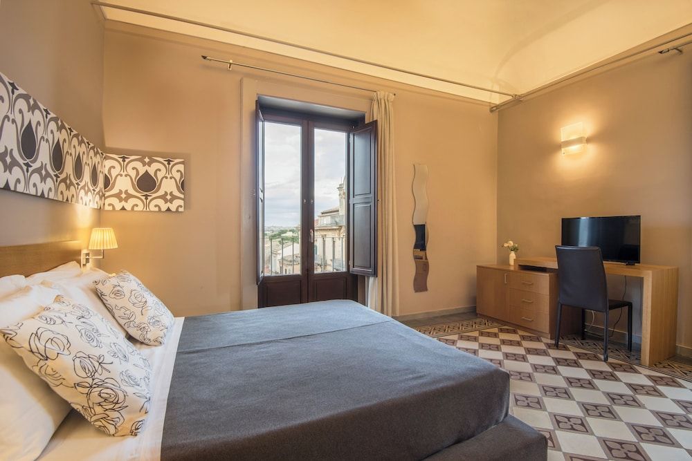 Vittorio Veneto Hotel Superior Triple Room 17