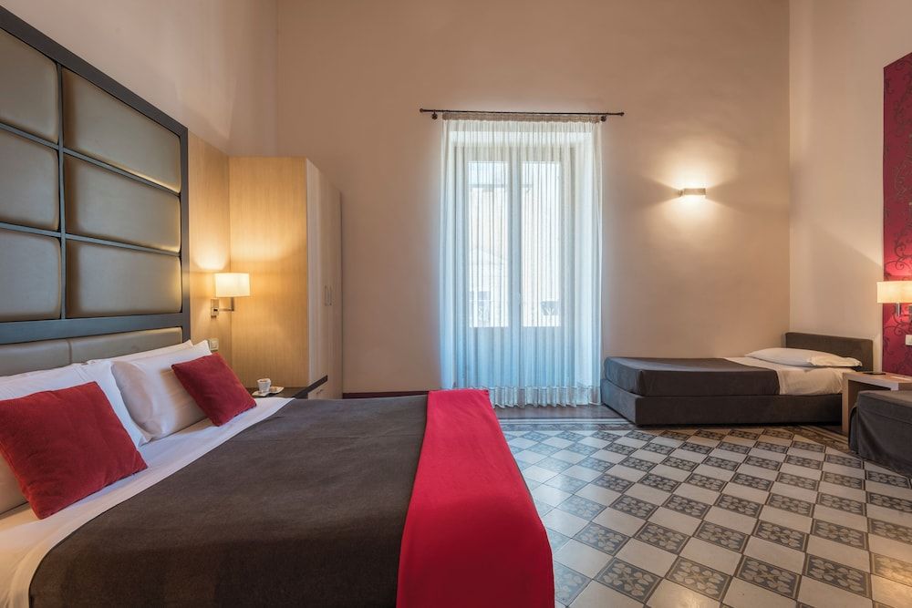 Vittorio Veneto Hotel Family Quadruple Room 6