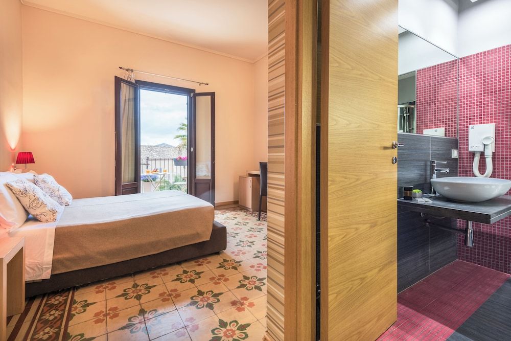 Vittorio Veneto Hotel Standard Double or Twin Room 29