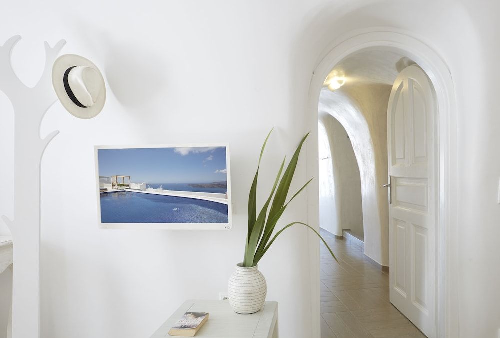 Celestia Grand Honeymoon Villa, 1 Queen Bed, Sea View (Private Heated Pool) 17