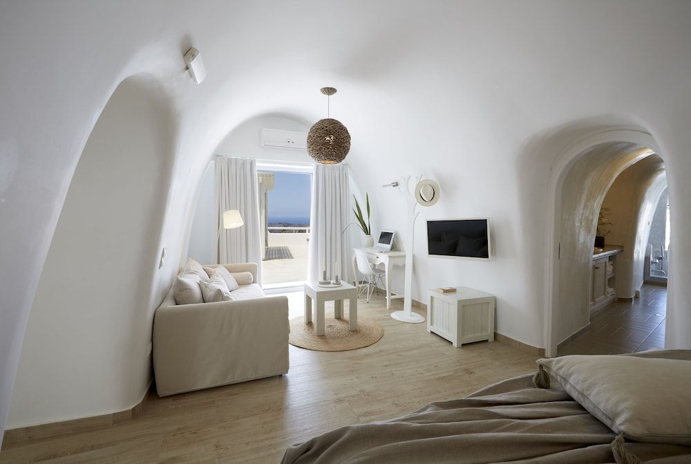 Celestia Grand Honeymoon Villa, 1 Queen Bed, Sea View (Private Heated Pool) 2