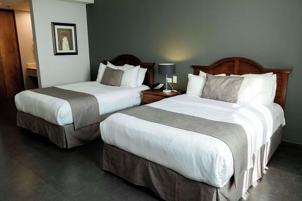 Best Western Plus Los Mochis Standard Room, 2 Double Beds, Non Smoking 2