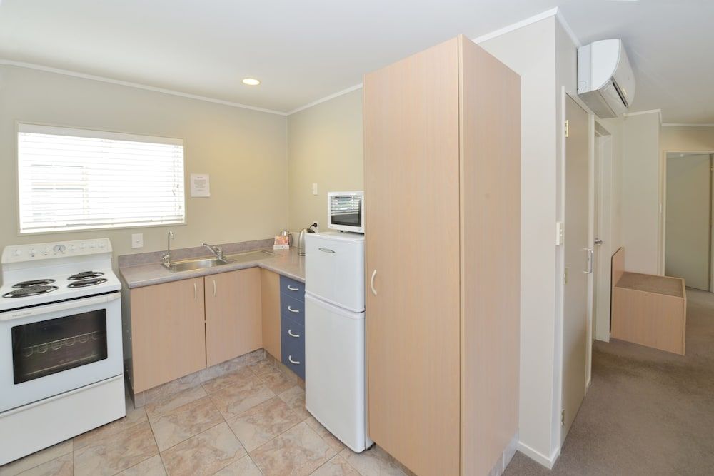 Brougham Heights Motel Apartment, 2 Bedrooms 6
