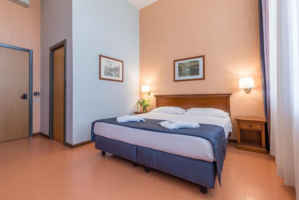 Villa EUR - Parco dei Pini Double Room 6