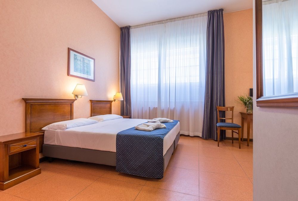 Villa EUR - Parco dei Pini Double Room 2