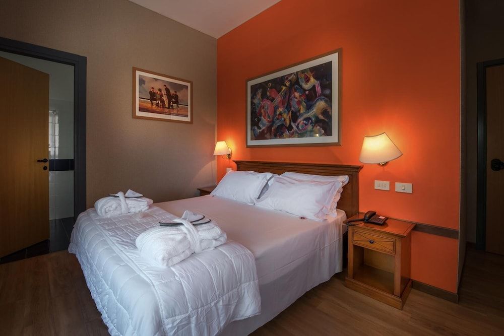 Villa EUR - Parco dei Pini Double Room 7