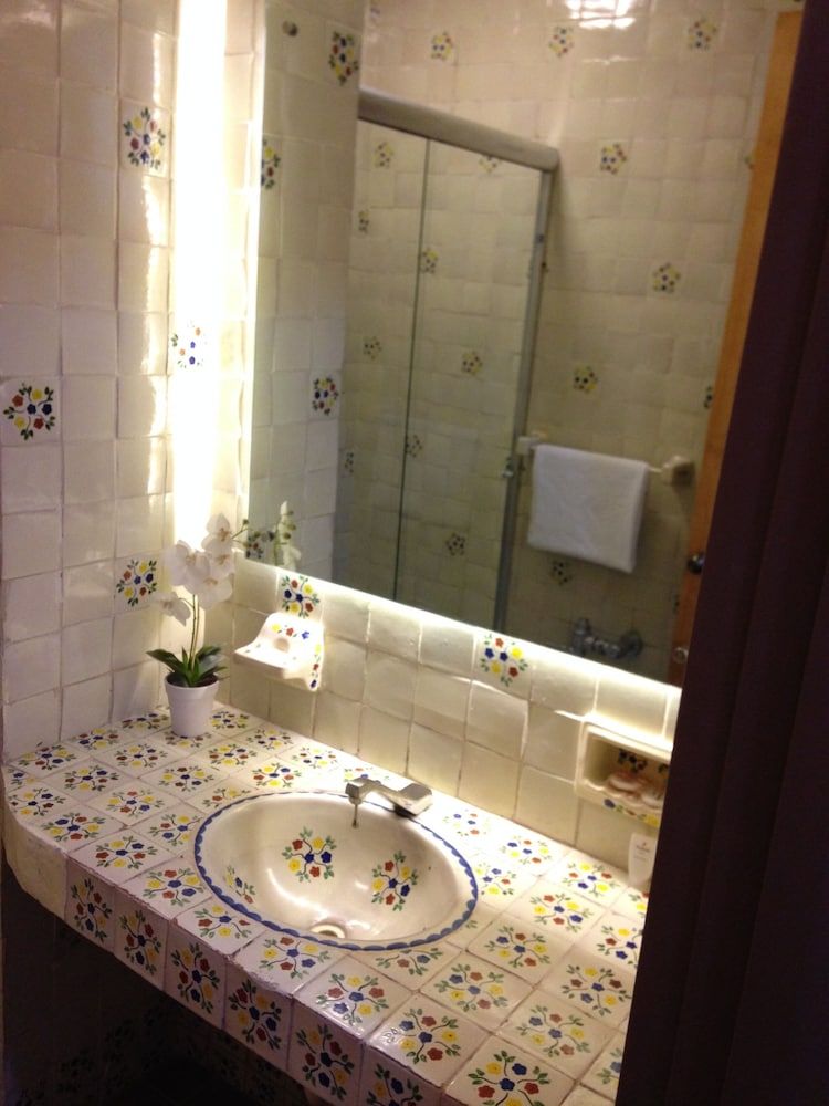 Hotel Templo Mayor Triple Room 5