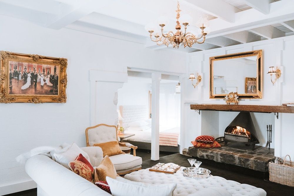 The Loft In The Mill Boutique Accommodation Hathaway Suite 3