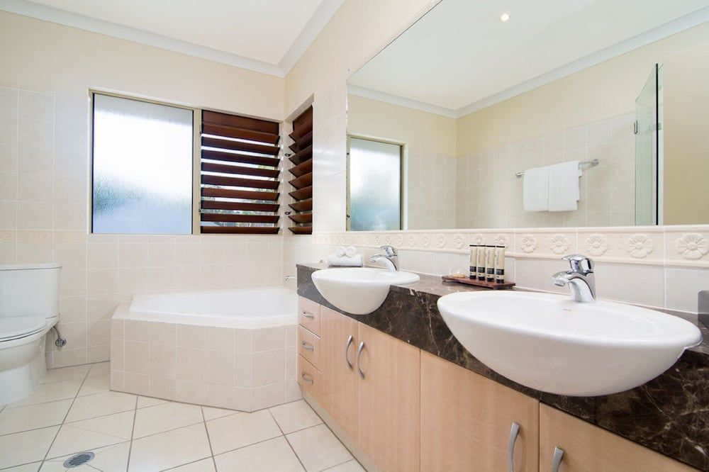Paradise Links Resort Port Douglas Four Bedroom Villa 3