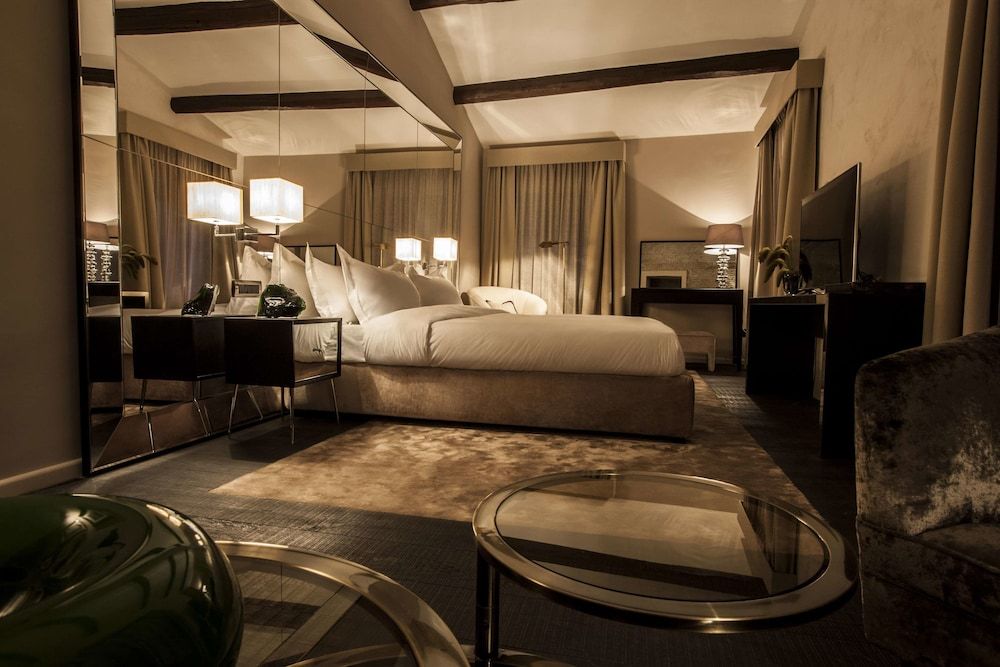 undefined DOM Hotel 5