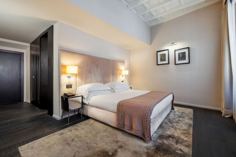 DOM Hotel Deluxe Room 5