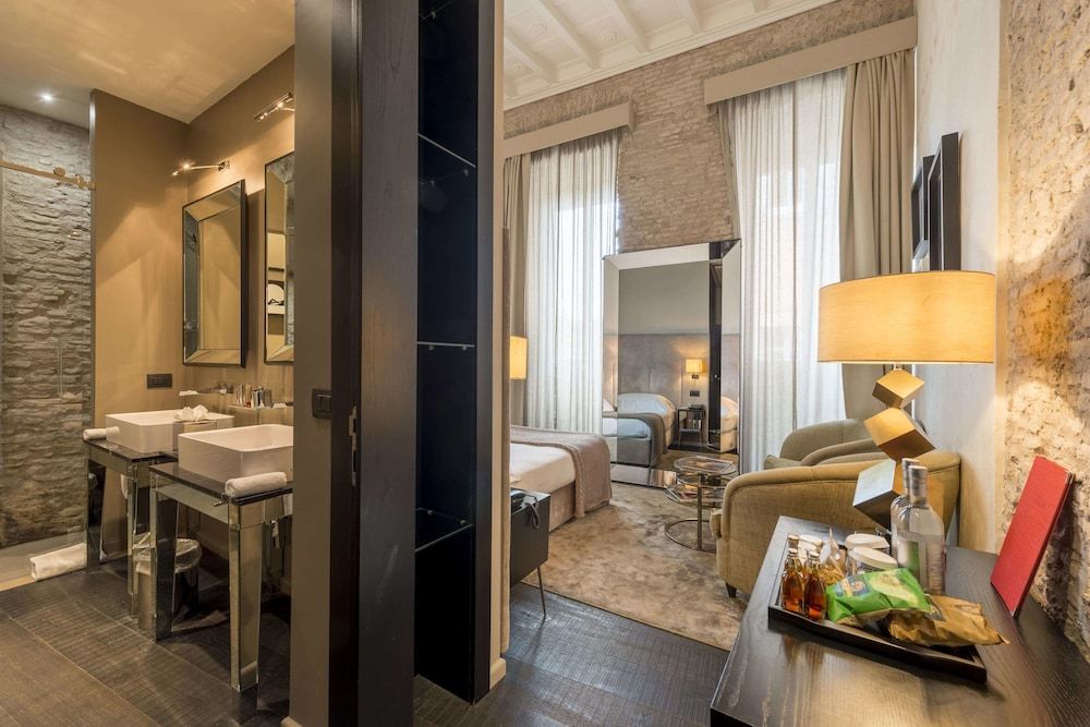 undefined DOM Hotel 2