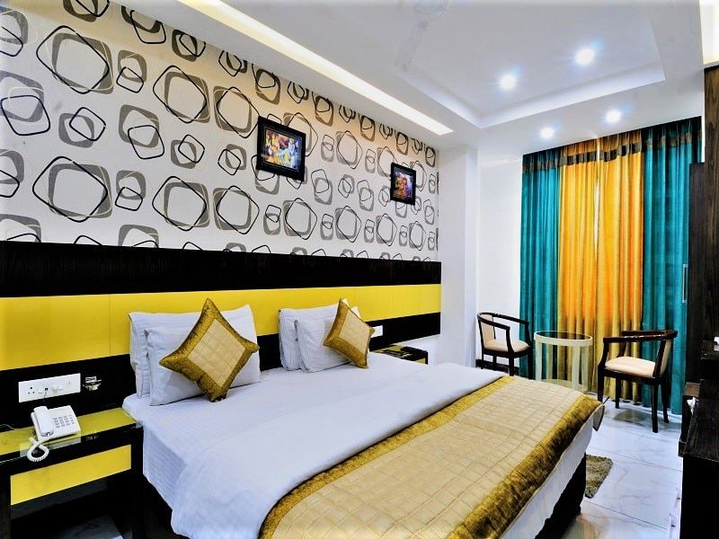 Premium Room With Bathtub