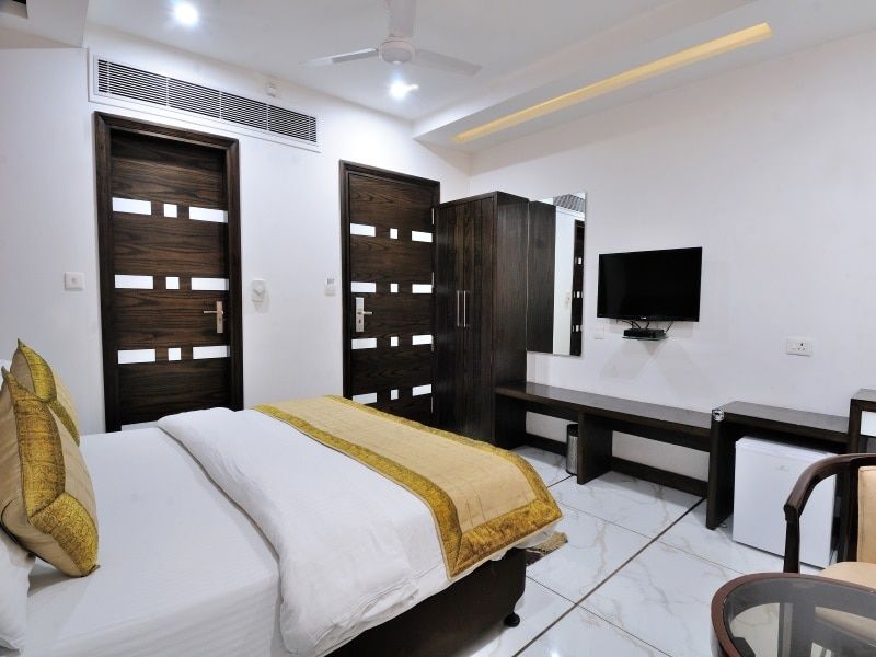 Premium Room With Bathtub