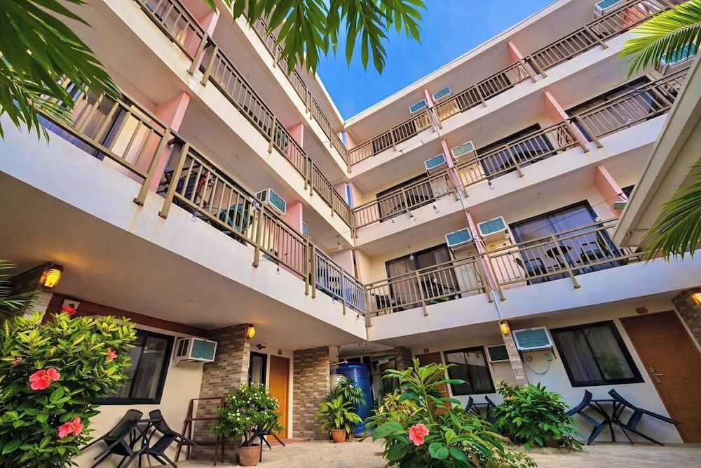 undefined Red Coco Inn de Boracay 3