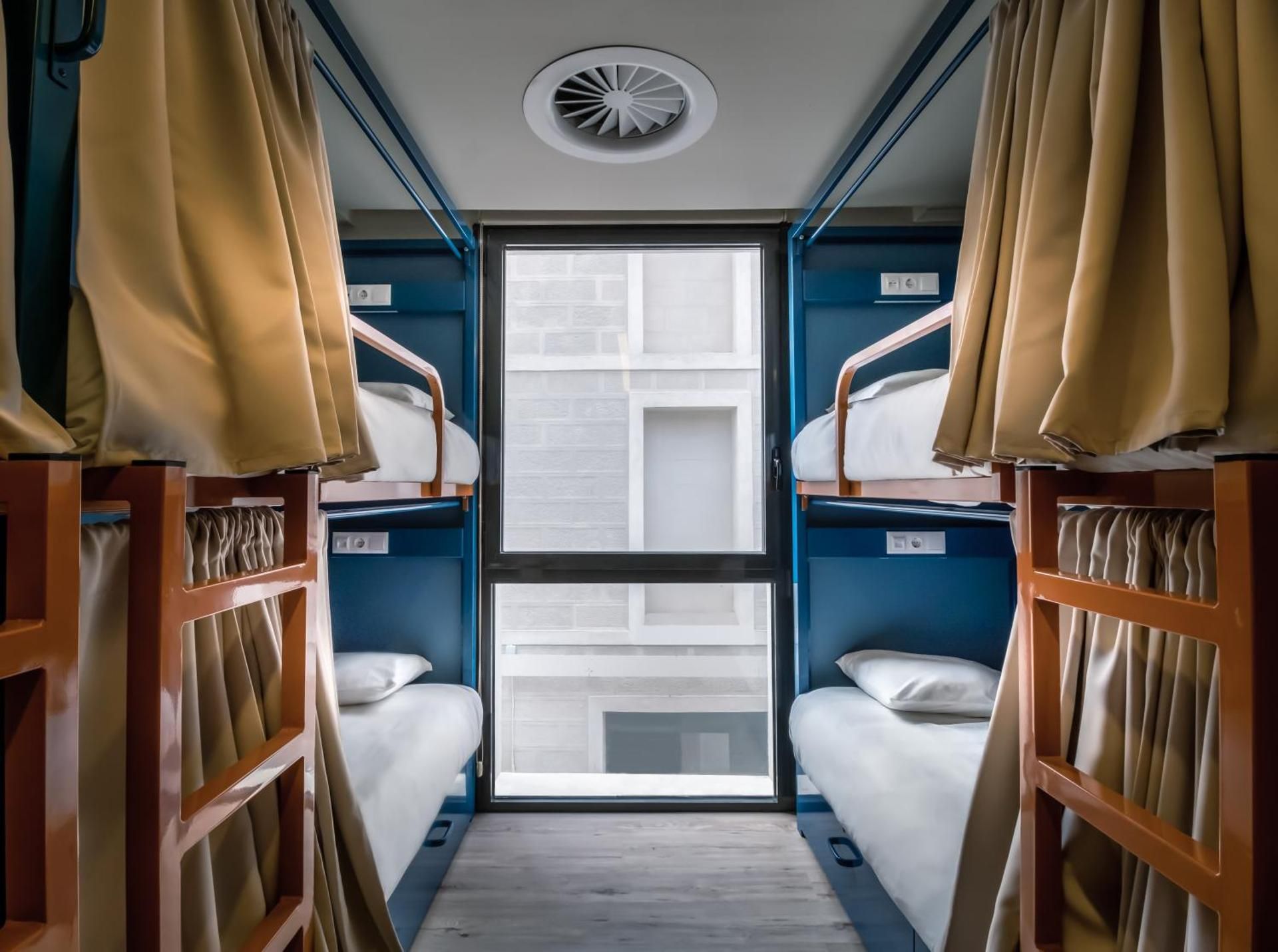 undefined Latroupe Poblenou Beach 5