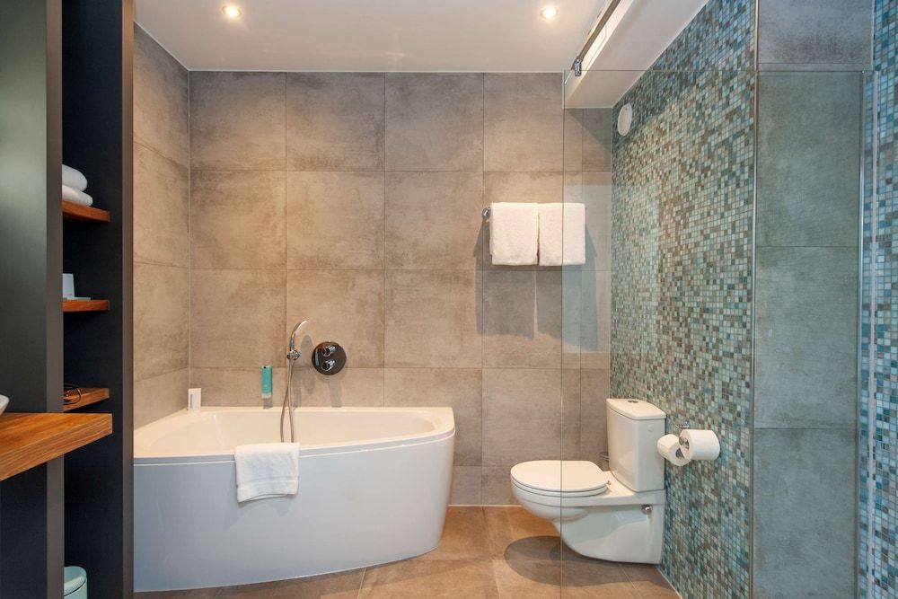 Hotel Haarhuis Fabulous Superior King Room 6