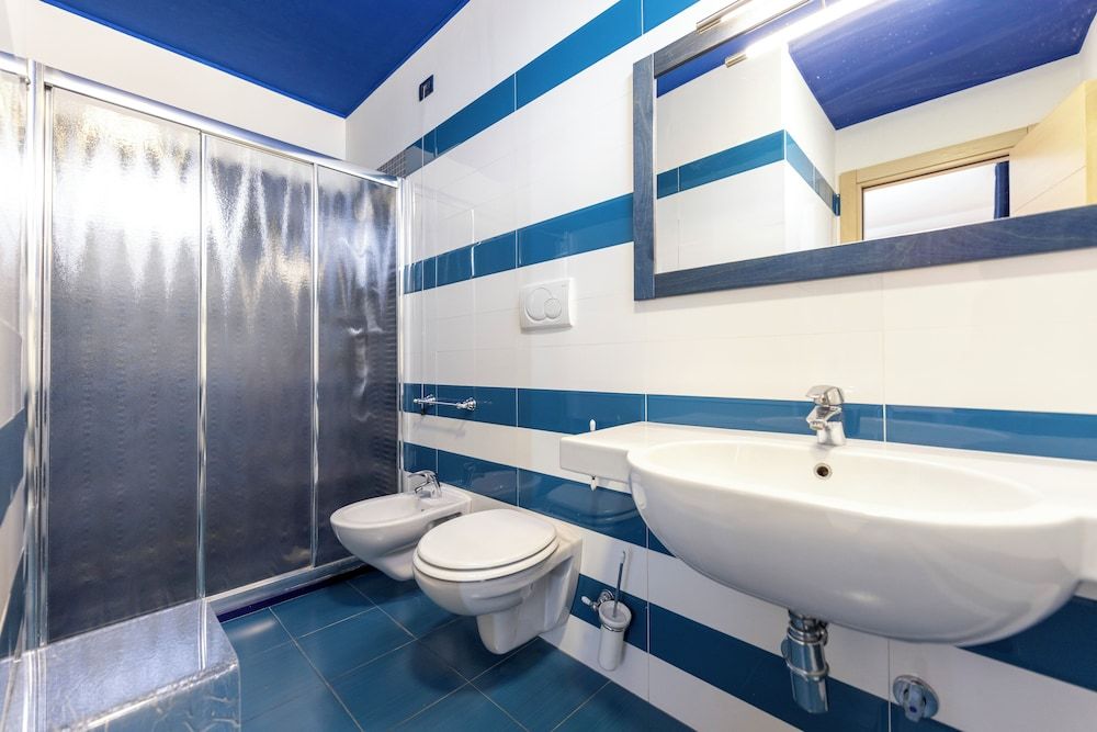 Hotel Belvedere, Torre Dell'Orso Standard Triple Room 6