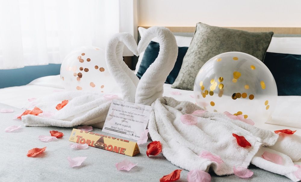 Hotel NuVe Heritage Deluxe Room, 1 King Bed 2