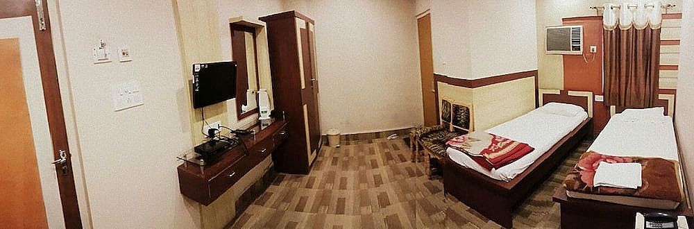 undefined Hotel Royal Garden 6
