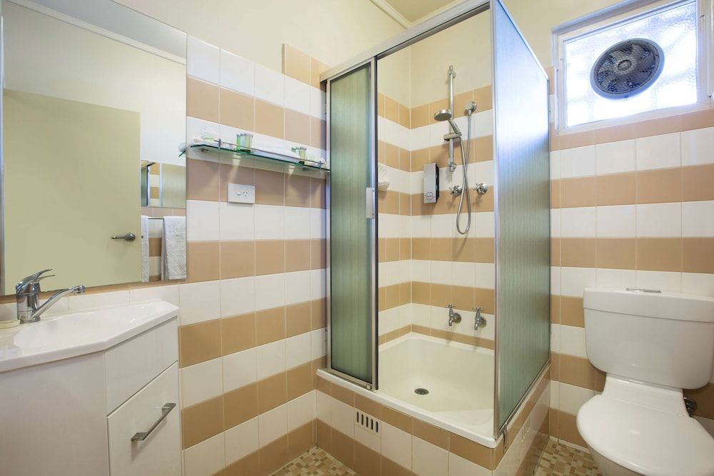 Enfield Hotel Studio Single 4