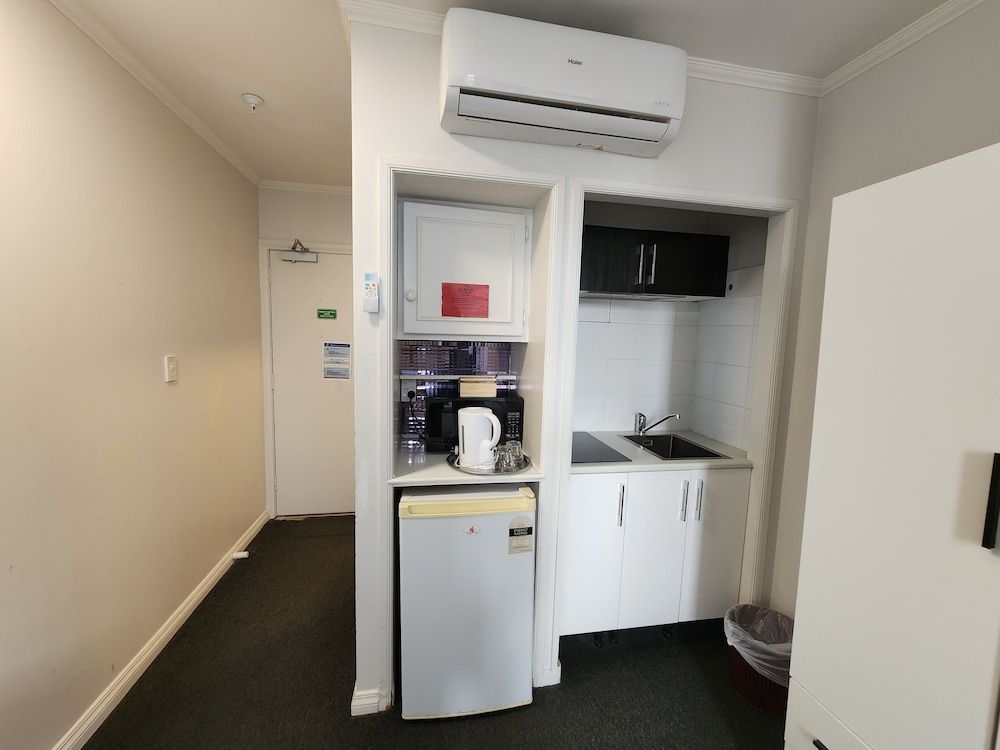 Albion of Auckland Standard Double Room 15