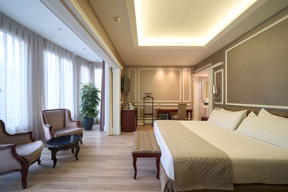 undefined Catalonia Passeig de Gràcia 2