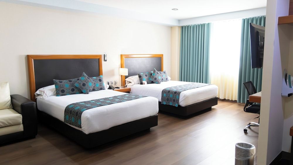 undefined Hotel Abastos Plaza 2