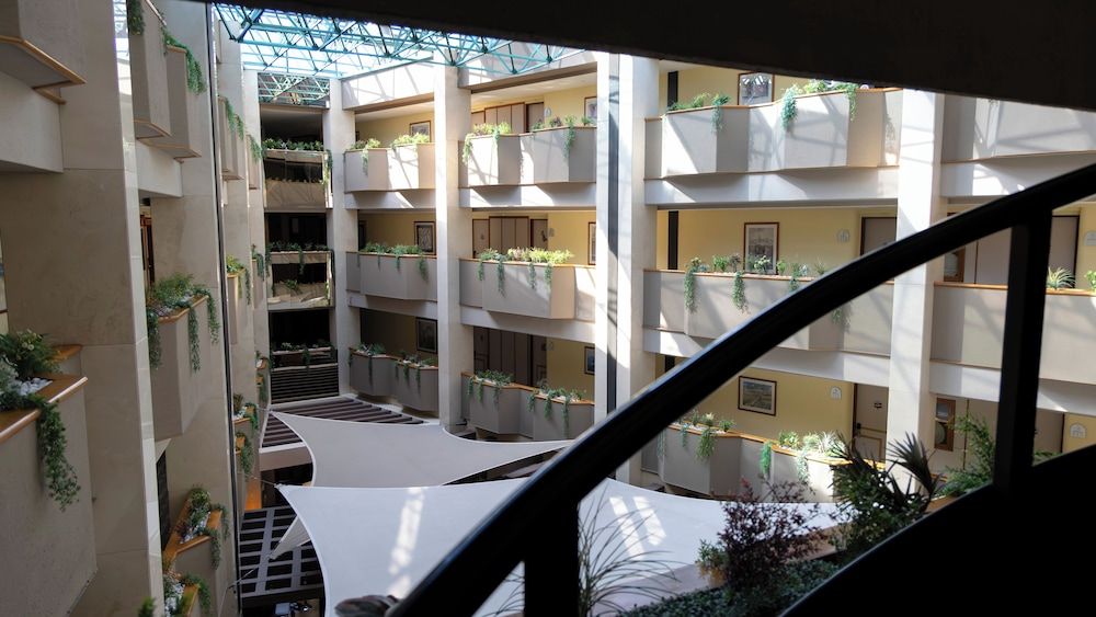 undefined Hotel Abastos Plaza 10