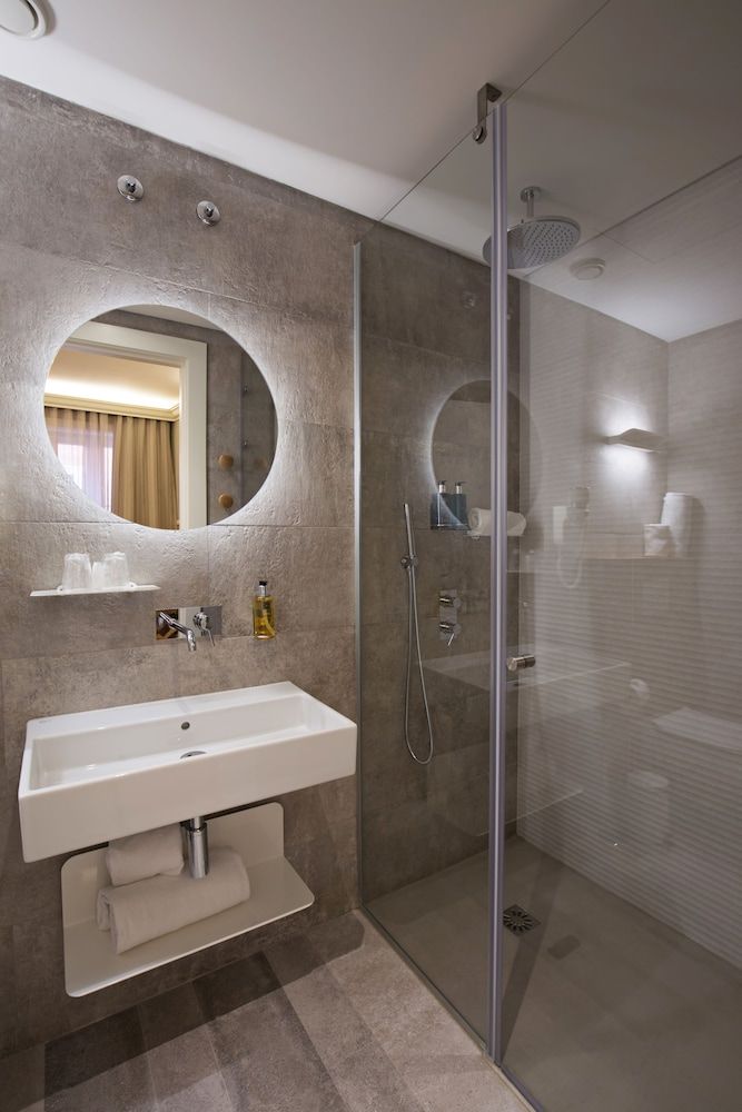 My Story Hotel Tejo Twin Room 8