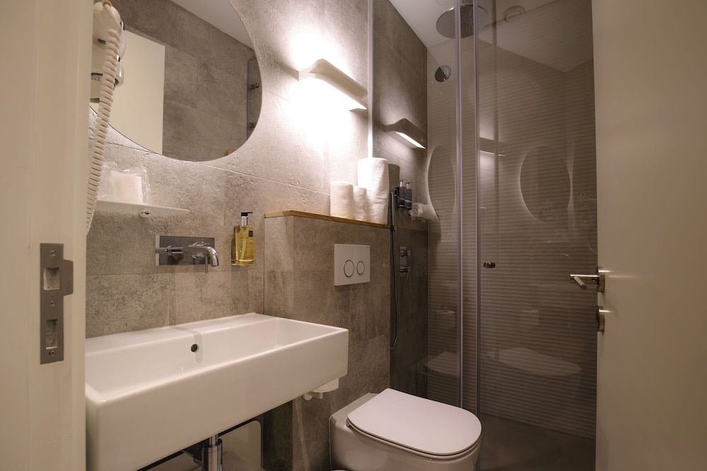 My Story Hotel Tejo Twin Room 10