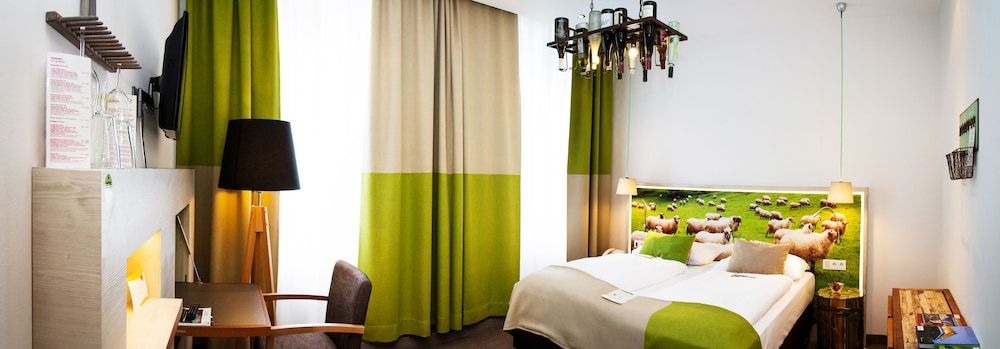 Boutiquehotel Stadthalle Standard Room 2