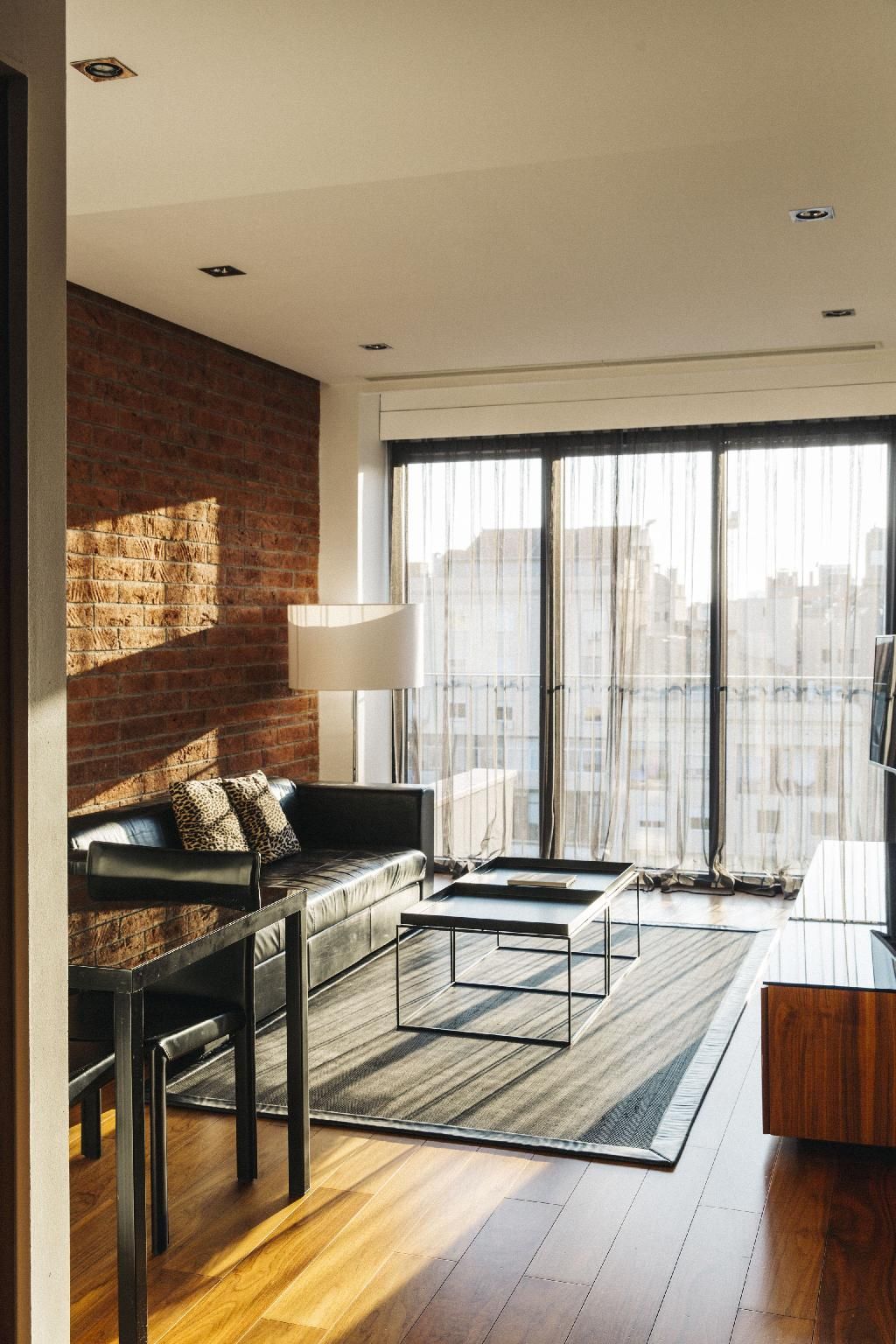 Suites Avenue Superior Apartment 19