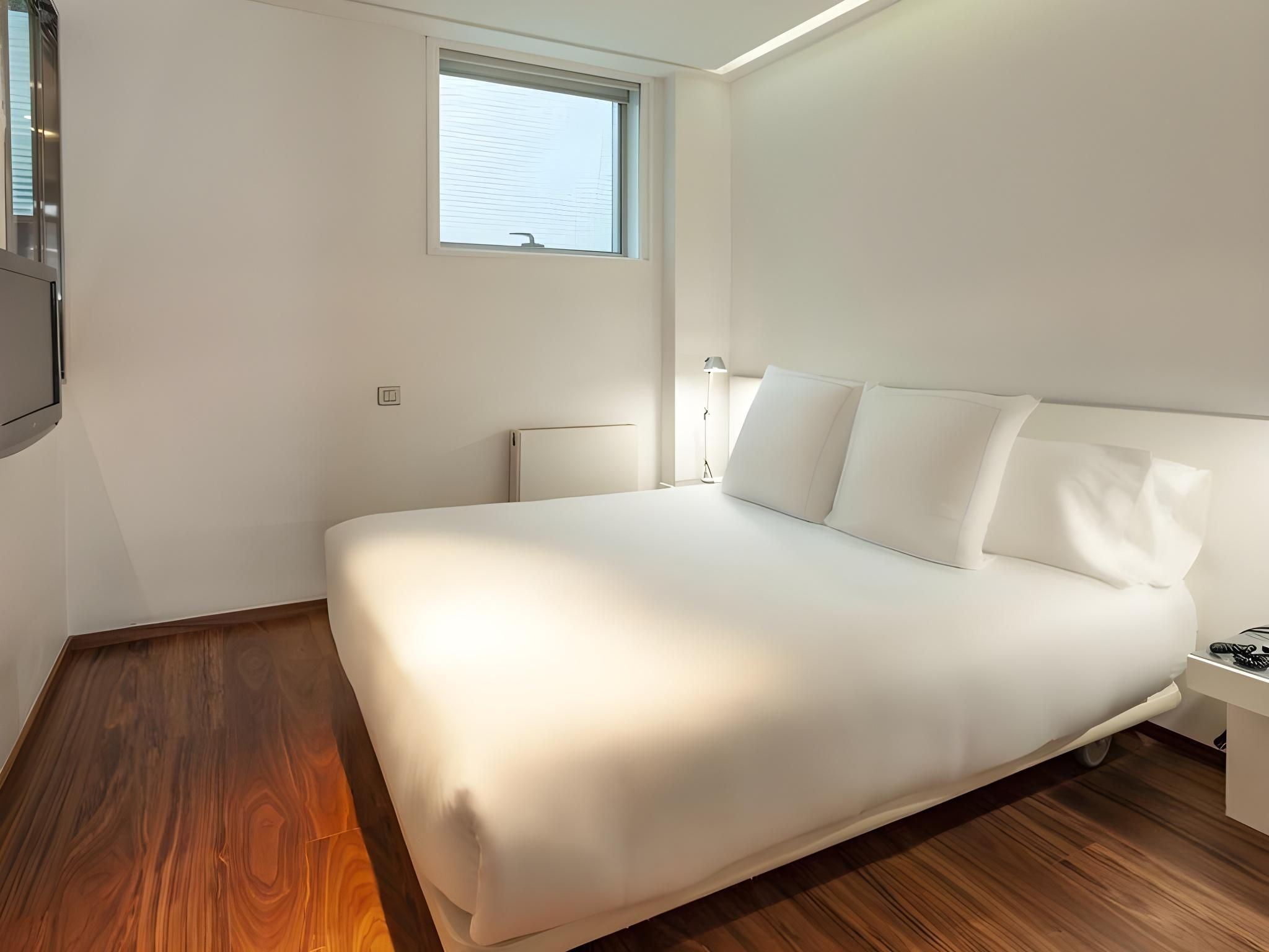Suites Avenue Superior Apartment 4