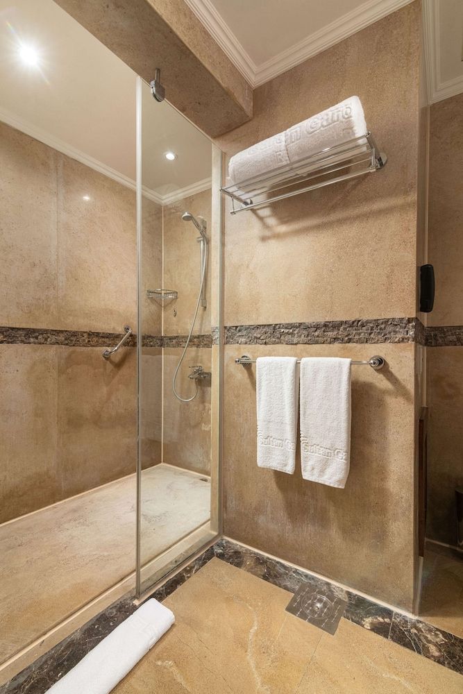 Sultan Gardens Resort Select Room with Sea View 8