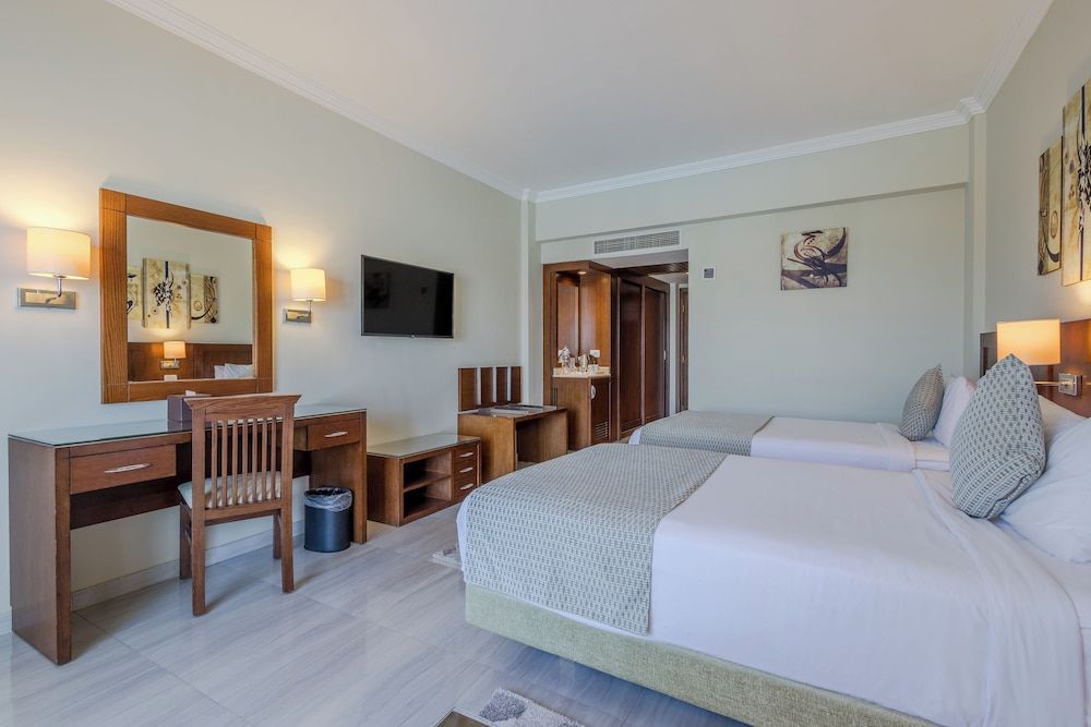 Sultan Gardens Resort Select Room with Sea View 2