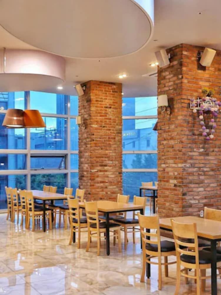 undefined Rosana Hotel 5