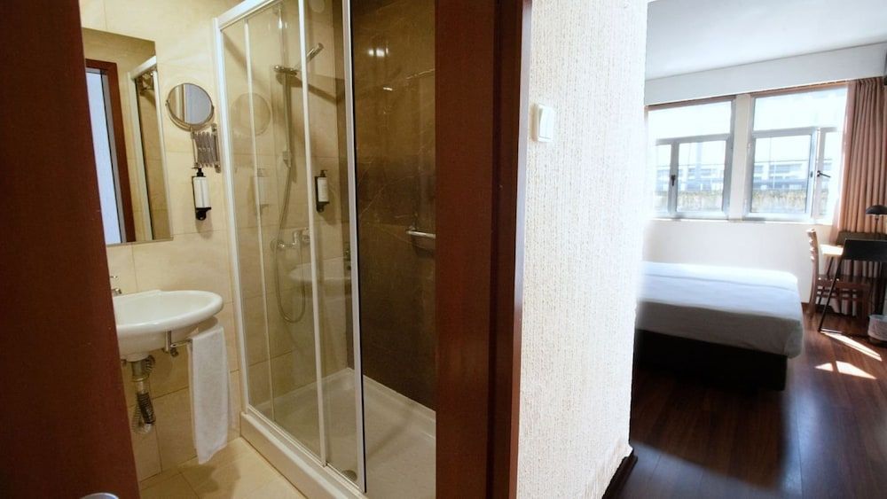 WOT Porto Standard Double or Twin Room 2