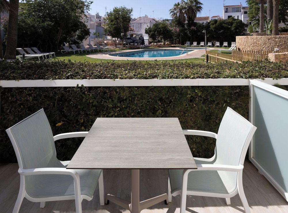 Catalonia Mirador des Port Triple Room, Terrace, Garden Area 3