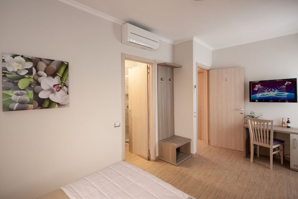 Rome King Suite Double Room 2