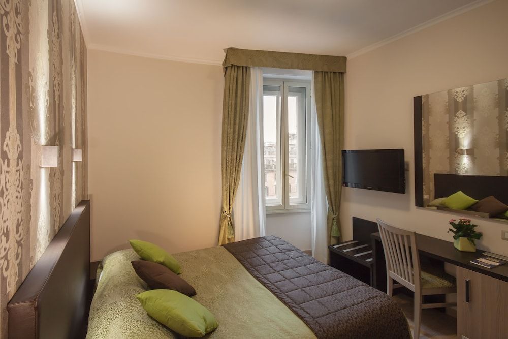 undefined Rome King Suite 5