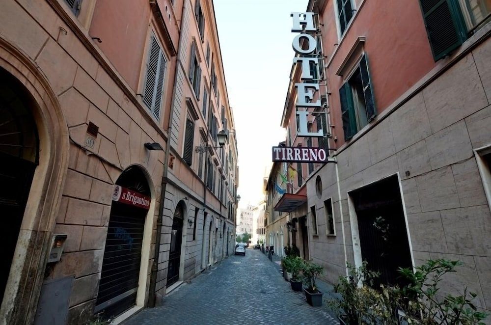 undefined Tirreno Hotel 7