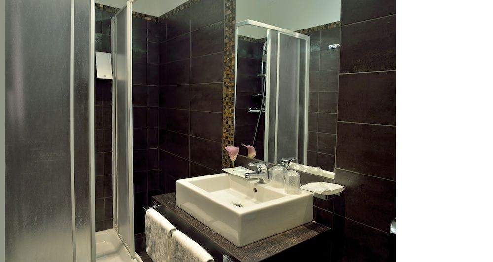 Catone District Hotel Double Room 11